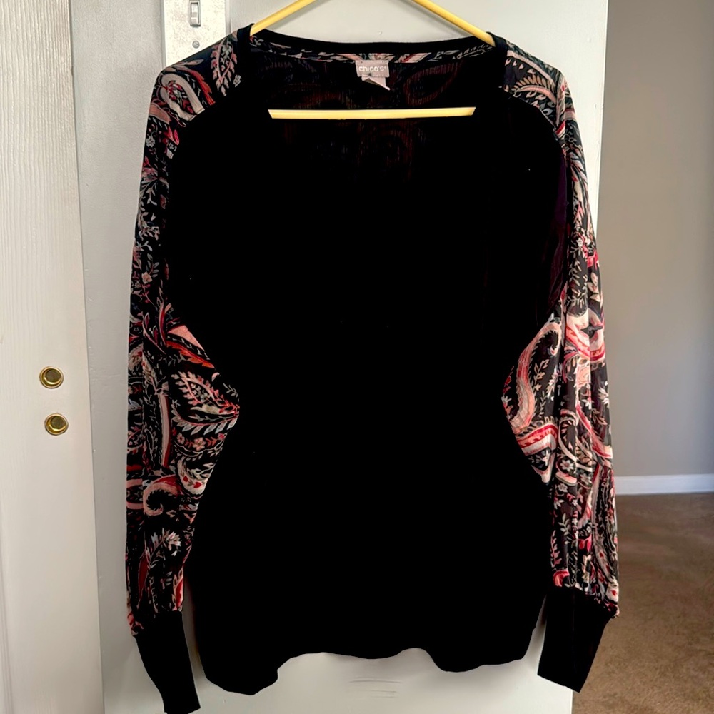 Chicos Top Size 4  or 1x